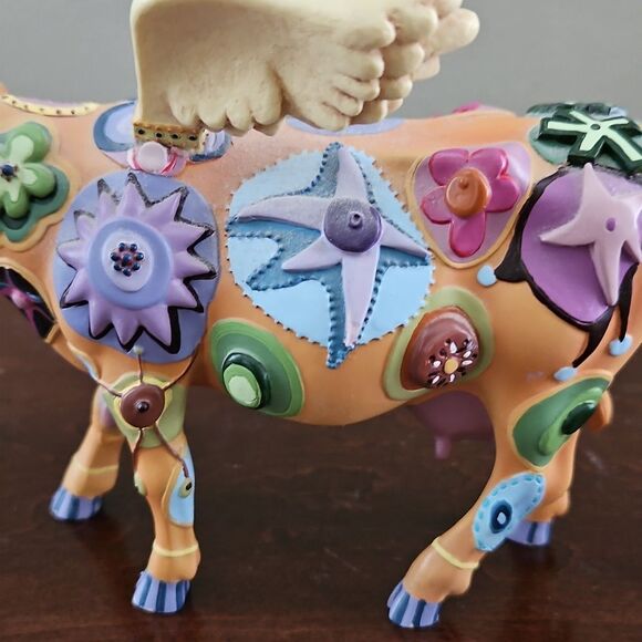 Cow Parade Painted Cow With Wings - Picture 9 of 10